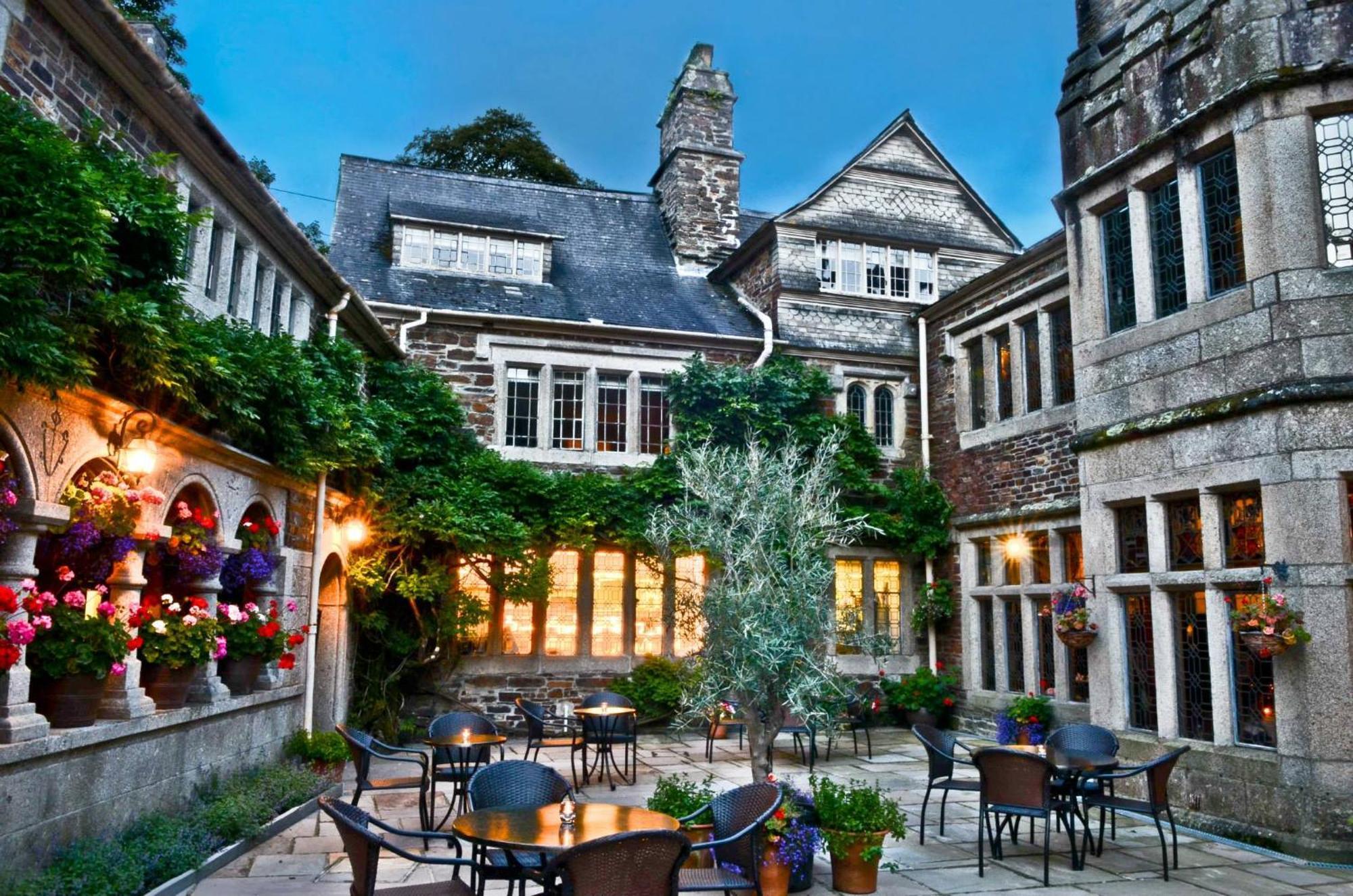 Hotel Lewtrenchard Manor Exterior foto